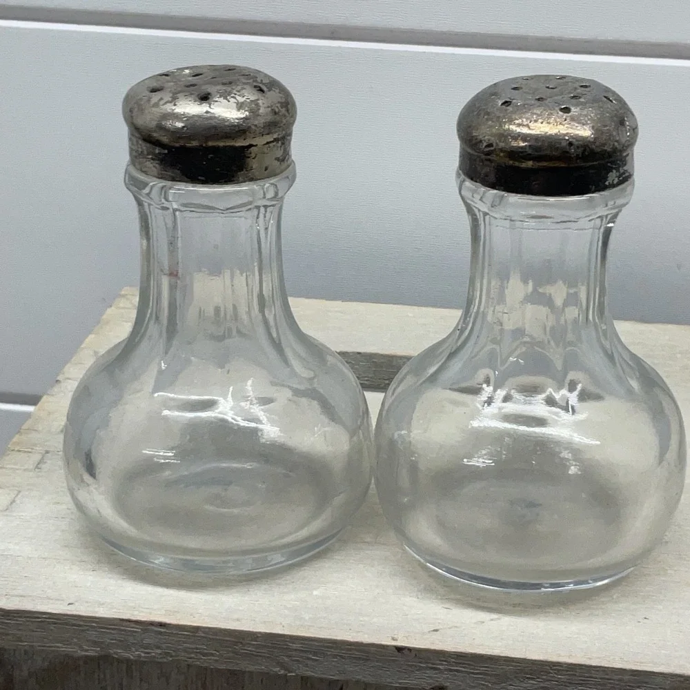 Vintage Ribbed Glass Salt and Pepper Shakers Set with Metal Lids 3.25 Inch